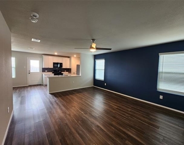 14428 Cloudview Way - Photo Thumbnail 9