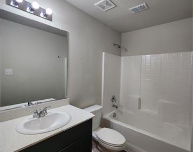 14428 Cloudview Way - Photo Thumbnail 14