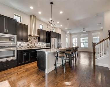 1310 Branchwood Place - Photo Thumbnail 9