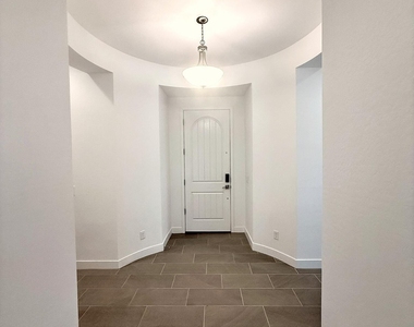 3824 E Fiesta Flower Lane - Photo Thumbnail 3