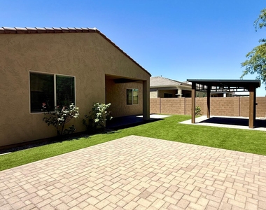 3824 E Fiesta Flower Lane - Photo Thumbnail 49