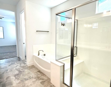 3824 E Fiesta Flower Lane - Photo Thumbnail 23