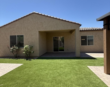 3824 E Fiesta Flower Lane - Photo Thumbnail 50