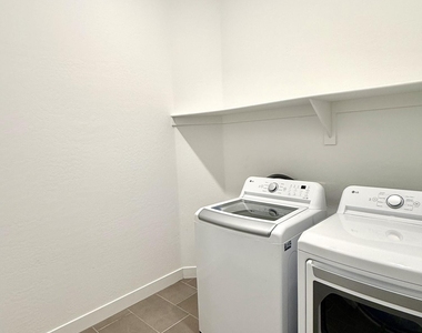 3824 E Fiesta Flower Lane - Photo Thumbnail 48