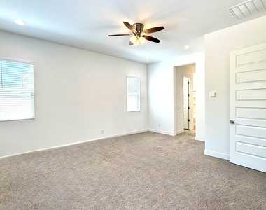 3824 E Fiesta Flower Lane - Photo Thumbnail 20