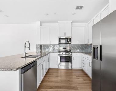 7613 Reis Lane - Photo Thumbnail 7