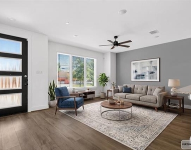 7613 Reis Lane - Photo Thumbnail 2