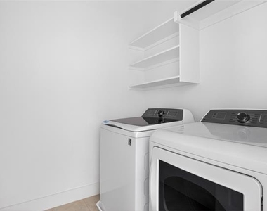 7613 Reis Lane - Photo Thumbnail 21