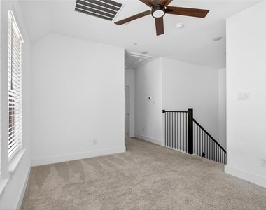 7613 Reis Lane - Photo Thumbnail 11