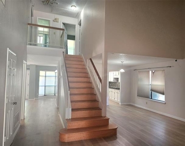 2101 Churchill Downs Drive - Photo Thumbnail 1