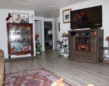 9501 E Broadway Road - Photo Thumbnail 3