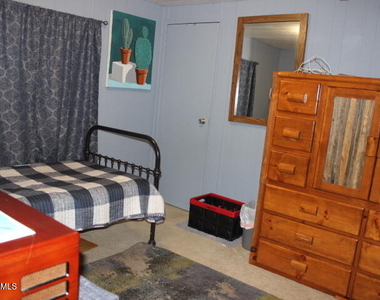 9501 E Broadway Road - Photo Thumbnail 16