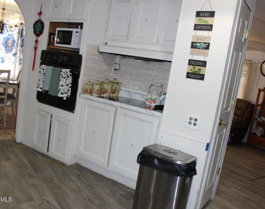9501 E Broadway Road - Photo Thumbnail 7