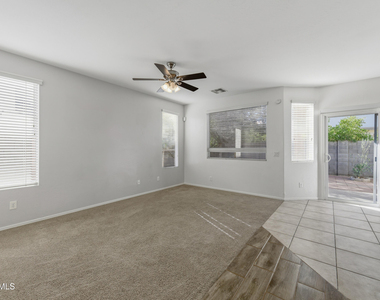 2524 S 89th Lane - Photo Thumbnail 9