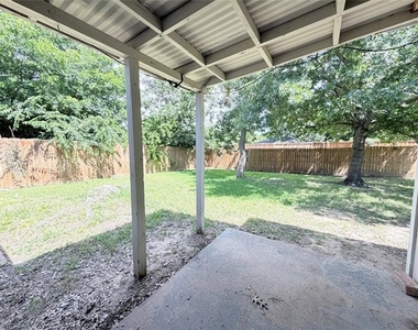 706 Jamestown Drive - Photo Thumbnail 24
