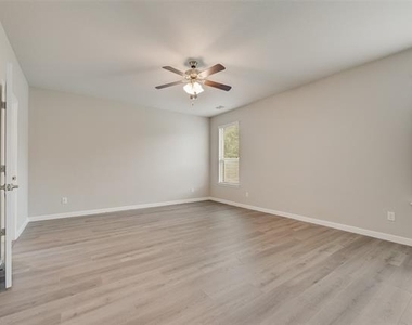 1601 Bunting Drive - Photo Thumbnail 12