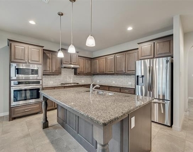 1601 Bunting Drive - Photo Thumbnail 6