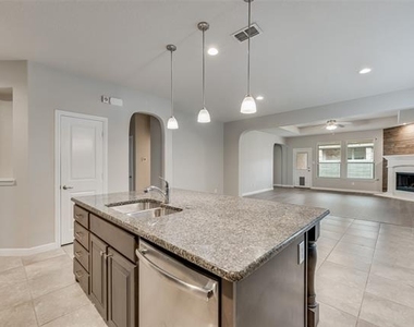 1601 Bunting Drive - Photo Thumbnail 7