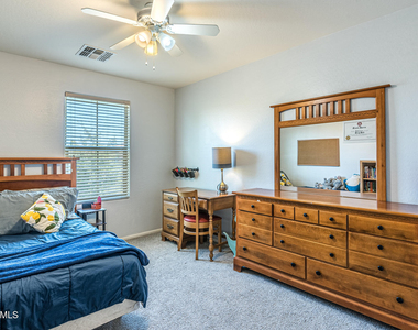 957 E Wimpole Avenue - Photo Thumbnail 18