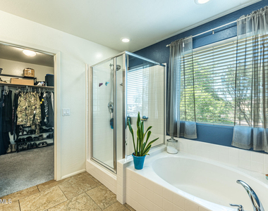 957 E Wimpole Avenue - Photo Thumbnail 16