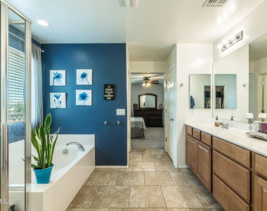 957 E Wimpole Avenue - Photo Thumbnail 14