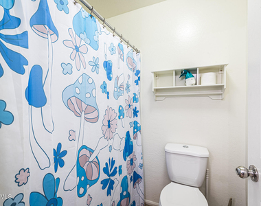 957 E Wimpole Avenue - Photo Thumbnail 21