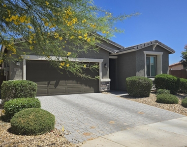 15650 W Morning Glory Street - Photo Thumbnail 2