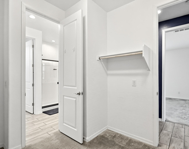 15650 W Morning Glory Street - Photo Thumbnail 27