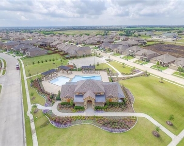 312 Chamberlain Drive - Photo Thumbnail 29