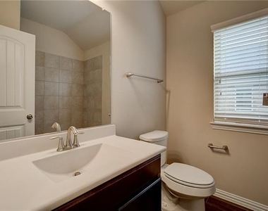 312 Chamberlain Drive - Photo Thumbnail 23