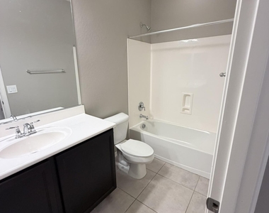 20432 W Carlton Mnr -- - Photo Thumbnail 13