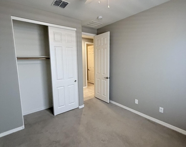20432 W Carlton Mnr -- - Photo Thumbnail 12