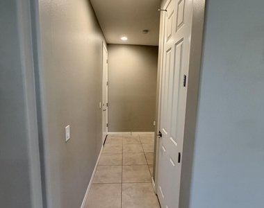 20432 W Carlton Mnr -- - Photo Thumbnail 7