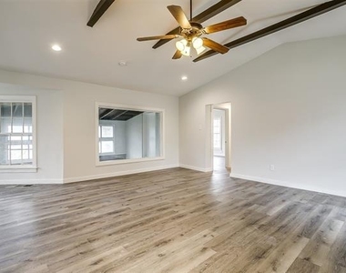 5437 Sam Calloway Road - Photo Thumbnail 6