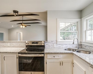 5437 Sam Calloway Road - Photo Thumbnail 14
