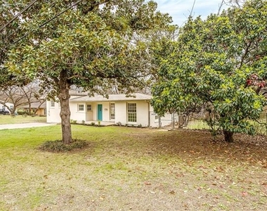 5437 Sam Calloway Road - Photo Thumbnail 3