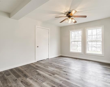 5437 Sam Calloway Road - Photo Thumbnail 17