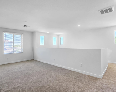 3349 S 179th Drive - Photo Thumbnail 10