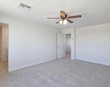 3349 S 179th Drive - Photo Thumbnail 13