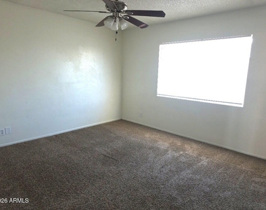 11666 N 28th Drive - Photo Thumbnail 11