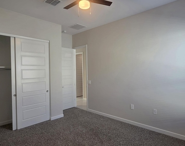 10441 W Melinda Lane - Photo Thumbnail 20