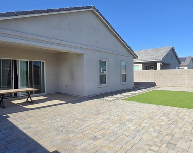 10441 W Melinda Lane - Photo Thumbnail 31