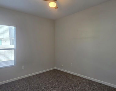 10441 W Melinda Lane - Photo Thumbnail 19