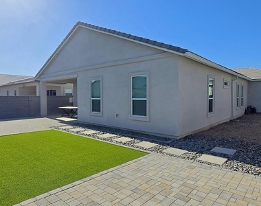 10441 W Melinda Lane - Photo Thumbnail 32