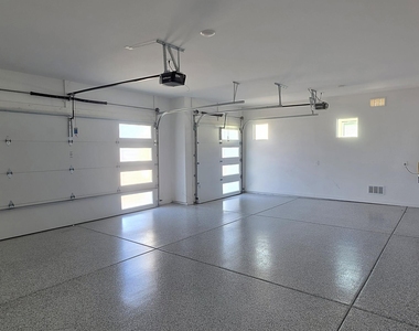 10441 W Melinda Lane - Photo Thumbnail 33