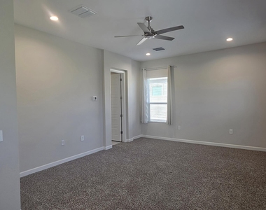 10441 W Melinda Lane - Photo Thumbnail 24