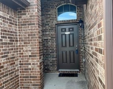 657 Cameron Way - Photo Thumbnail 21