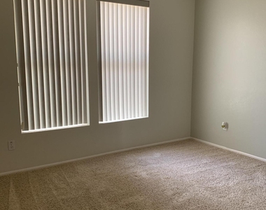 15136 W Corral Drive - Photo Thumbnail 17