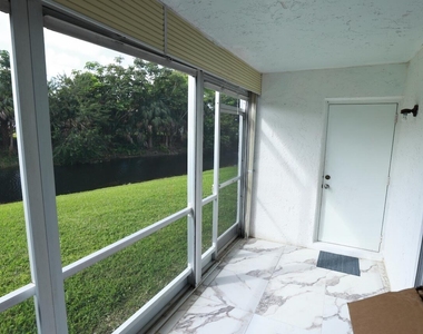 6570 Royal Palm Boulevard - Photo Thumbnail 12