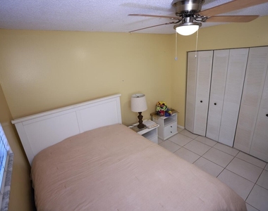 6570 Royal Palm Boulevard - Photo Thumbnail 9